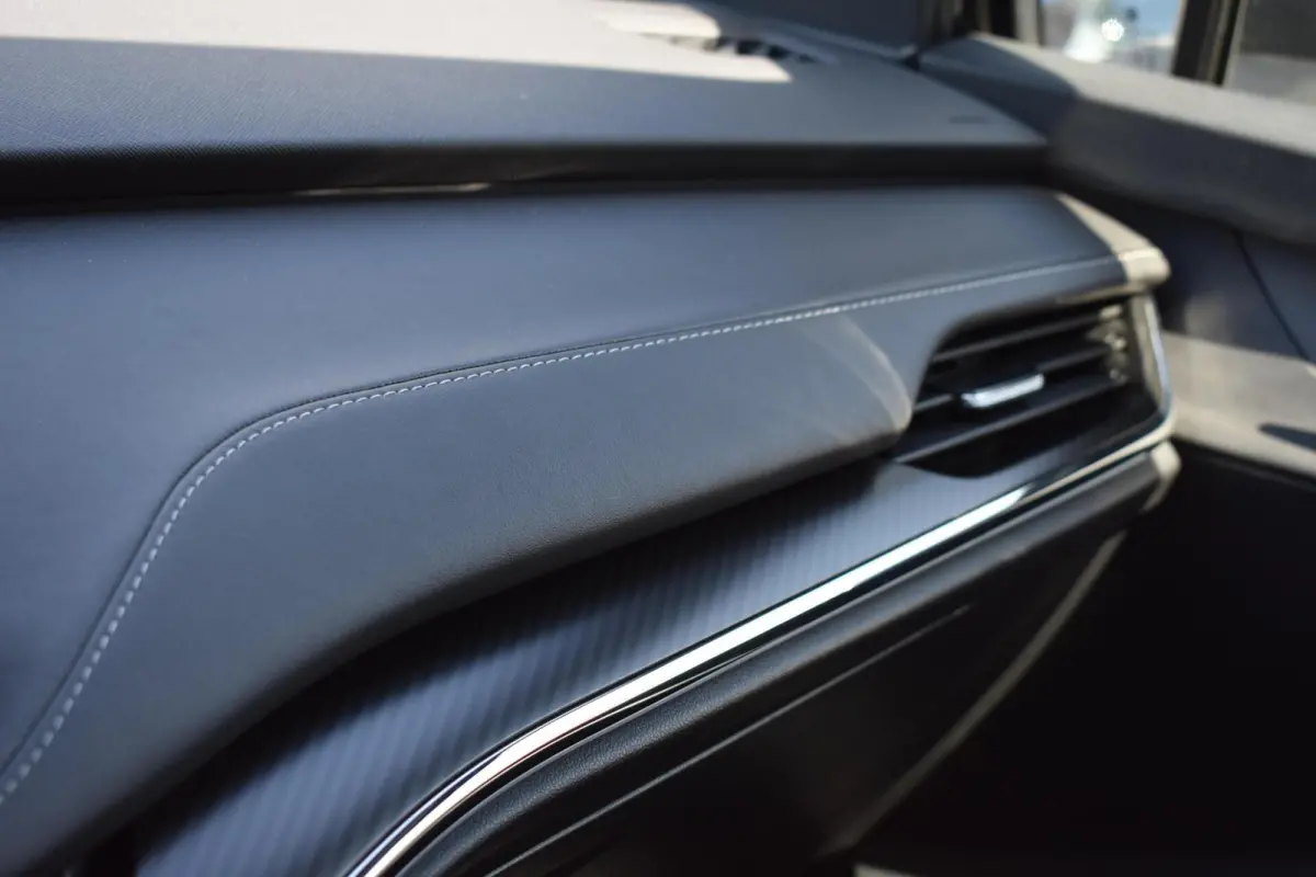 60 Sportline | Camera | Carplay | Cruise Control |