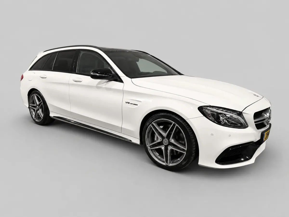 AMG 63 - Dealeronderhouden - Panoramadak - Burmester - Camera - Elektr klep - Rijklaar !