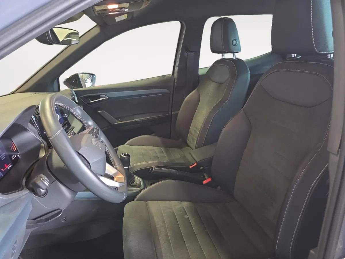 Xperience Business Connect | Adaptief Cruise  | Climate Control | Camera | Dodehoek Detectie | 17'' LM Velgen | Apple Carplay | Android Auto | 9.000 km!