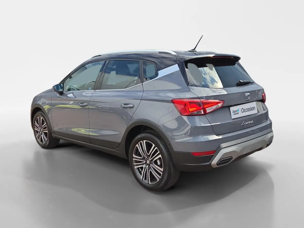 Xperience Business Connect | Adaptief Cruise  | Climate Control | Camera | Dodehoek Detectie | 17'' LM Velgen | Apple Carplay | Android Auto | 9.000 km!