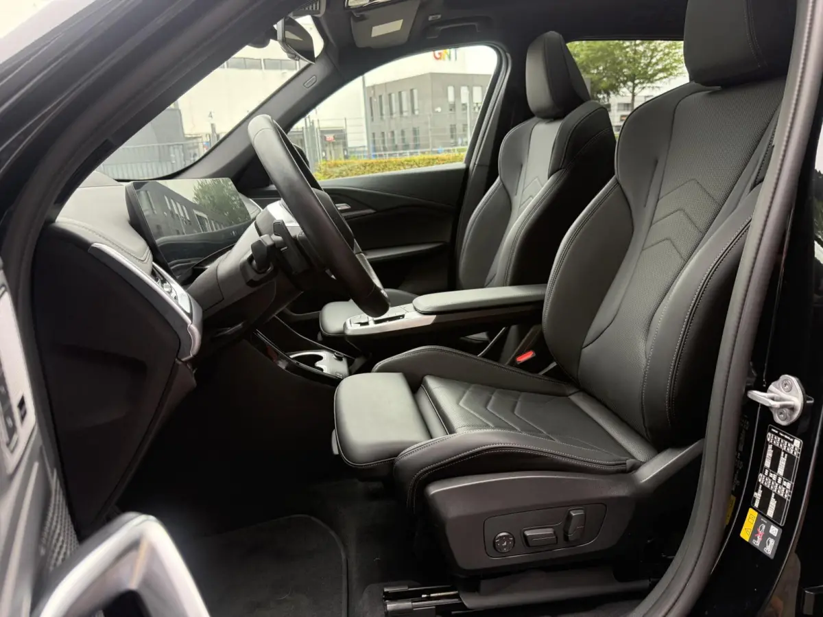 xDrive30e M SPORT MASSAGE ,PANO ,LEER ,HEAD UP