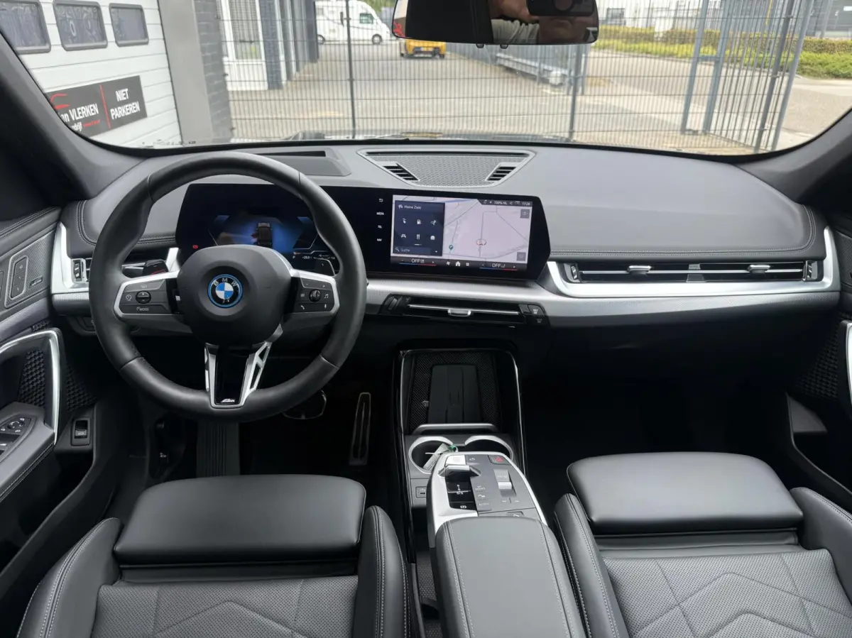 xDrive30e M SPORT MASSAGE ,PANO ,LEER ,HEAD UP