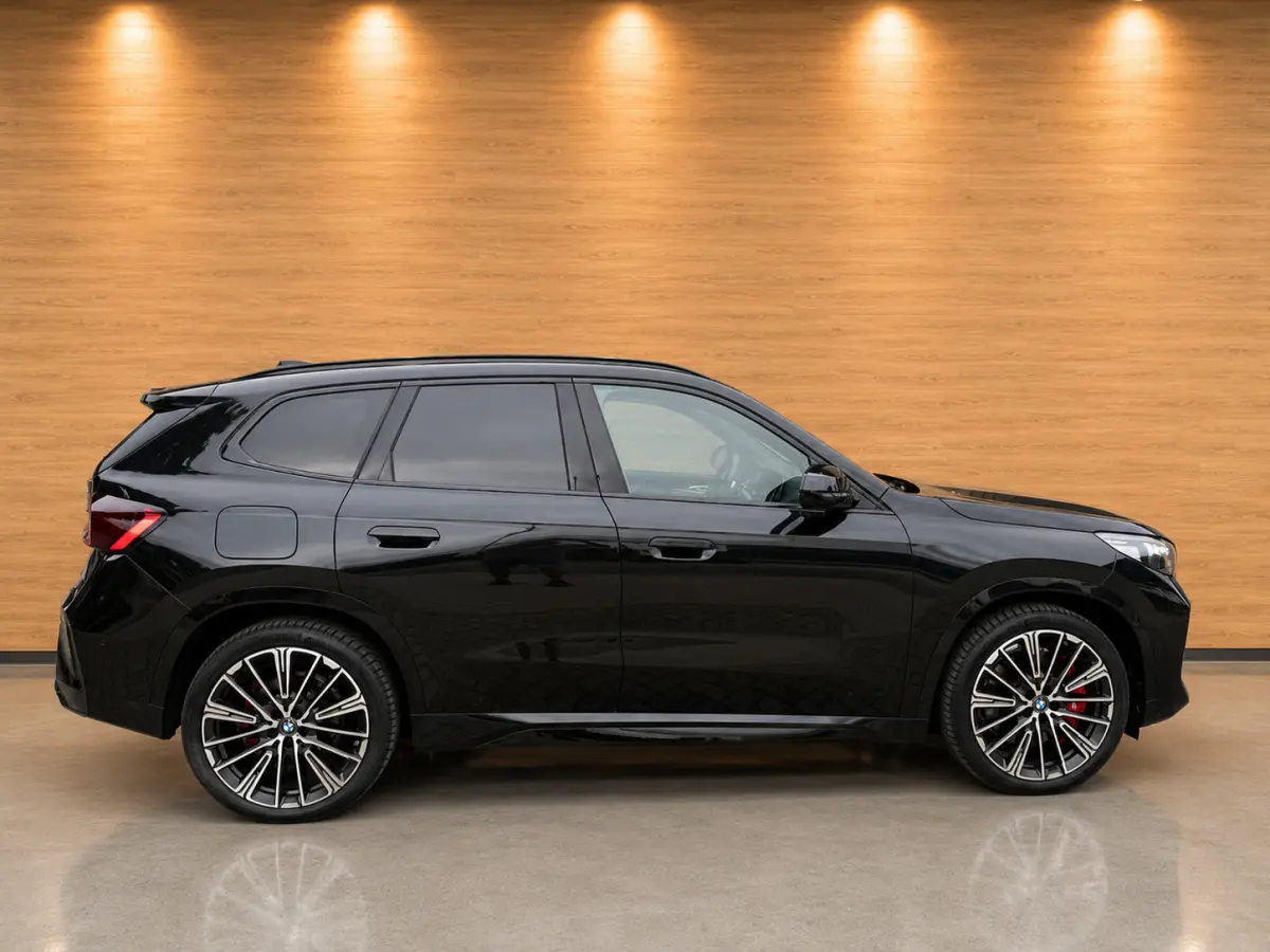 xDrive30e M SPORT MASSAGE ,PANO ,LEER ,HEAD UP
