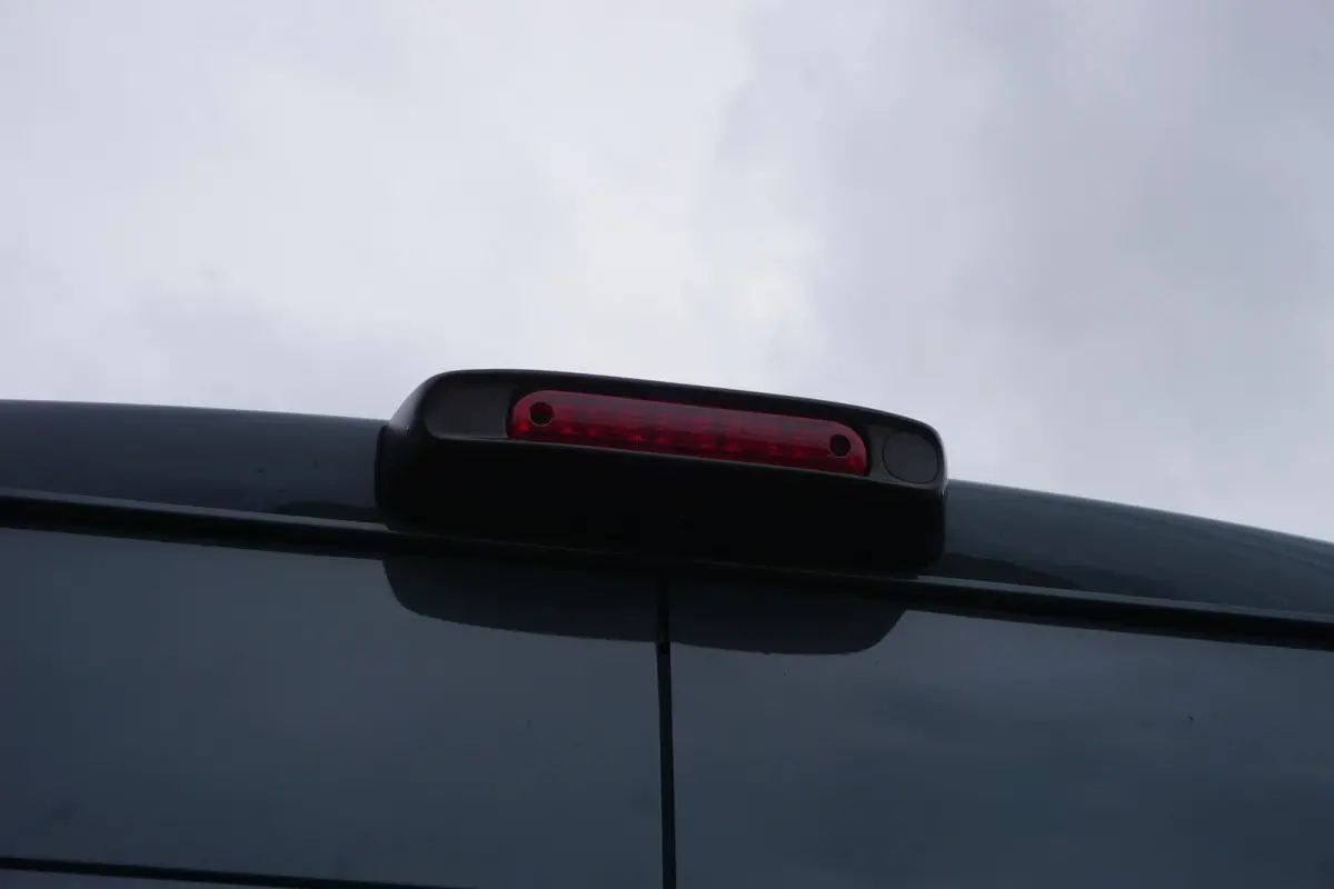 2.2 BlueHDi 180 L3H2 3.5t in Nieuwstaat |Automaat |Camera |Cruise |Navi |Groot scherm |2e airbag |BPM voordeel! |Climate control |Parkeersensoren |180 pk