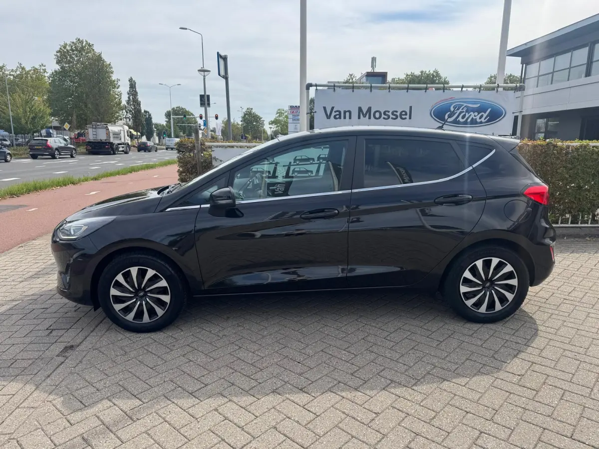 1.0 EcoBoost Titanium | Parkeersensoren Achter | Cruise Ctrl | Apple Carplay/ Android Auto | Climate Control |