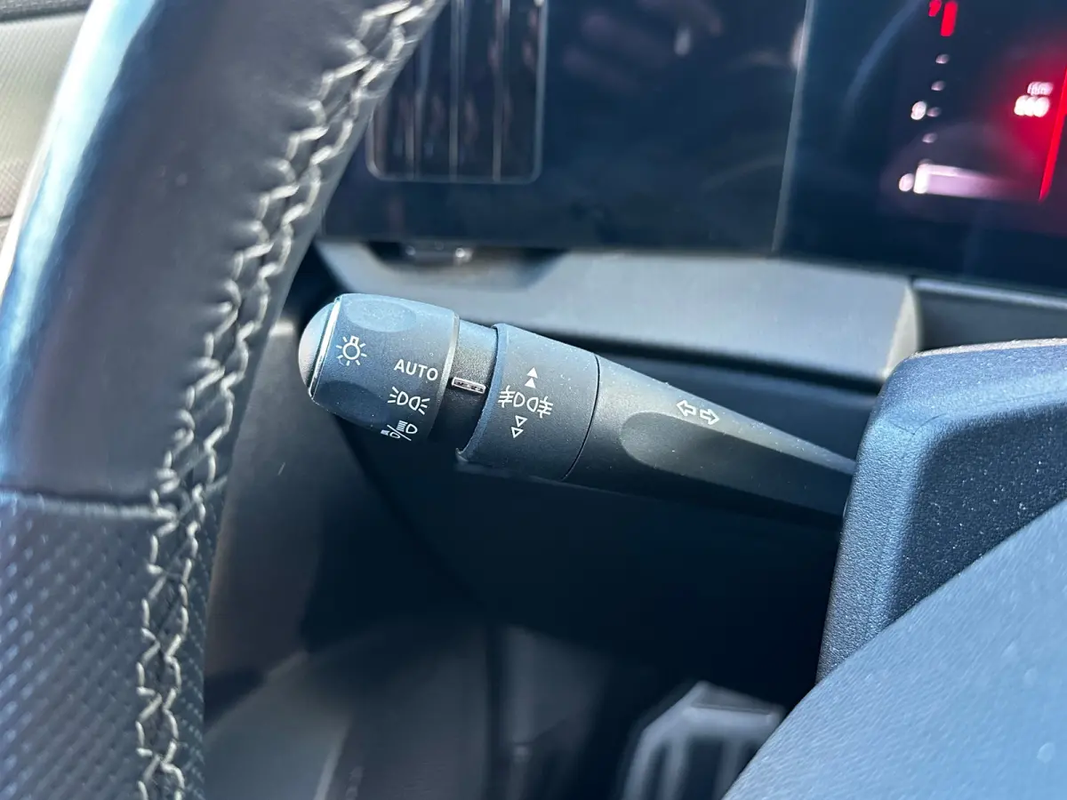 1.2 130 PK Level 4/GS Line | TREKHAAK AFNB.| ELEK. SCHUIF/KANTELDAK| HEAD-UP DISPLAY| 360* CAMERA| ADAPTIEVE CRUISE CONTROL| AGR STOELEN| SFEERVERLICHTING| STUUR, STOEL EN VOORRUITVERWARMING
