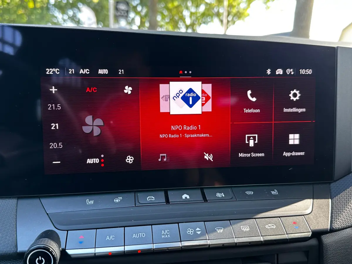 1.2 130 PK Level 4/GS Line | TREKHAAK AFNB.| ELEK. SCHUIF/KANTELDAK| HEAD-UP DISPLAY| 360* CAMERA| ADAPTIEVE CRUISE CONTROL| AGR STOELEN| SFEERVERLICHTING| STUUR, STOEL EN VOORRUITVERWARMING