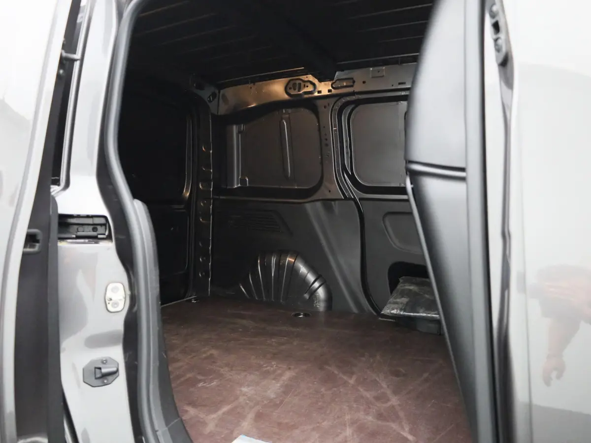 136 L1 50 kWh
