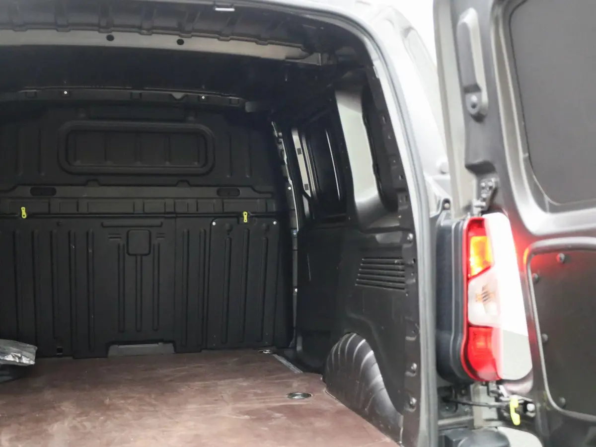 136 L1 50 kWh