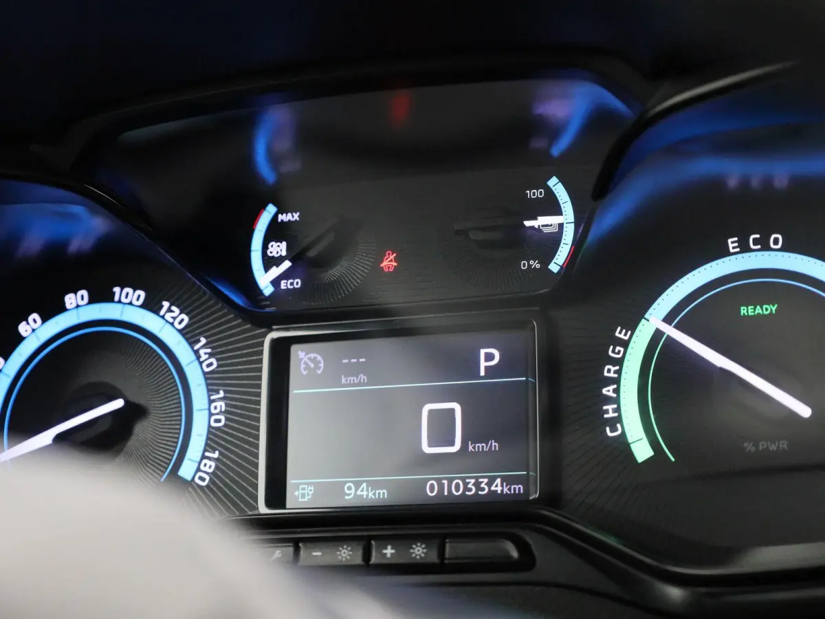 136 L1 50 kWh