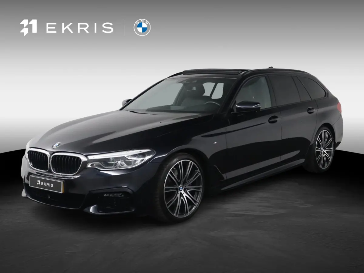 530i High Executive Edition Trekhaak | Panoramadak | Head-Up Display | Driving Assistant Plus | Harman Kardon | Comfortstoelen