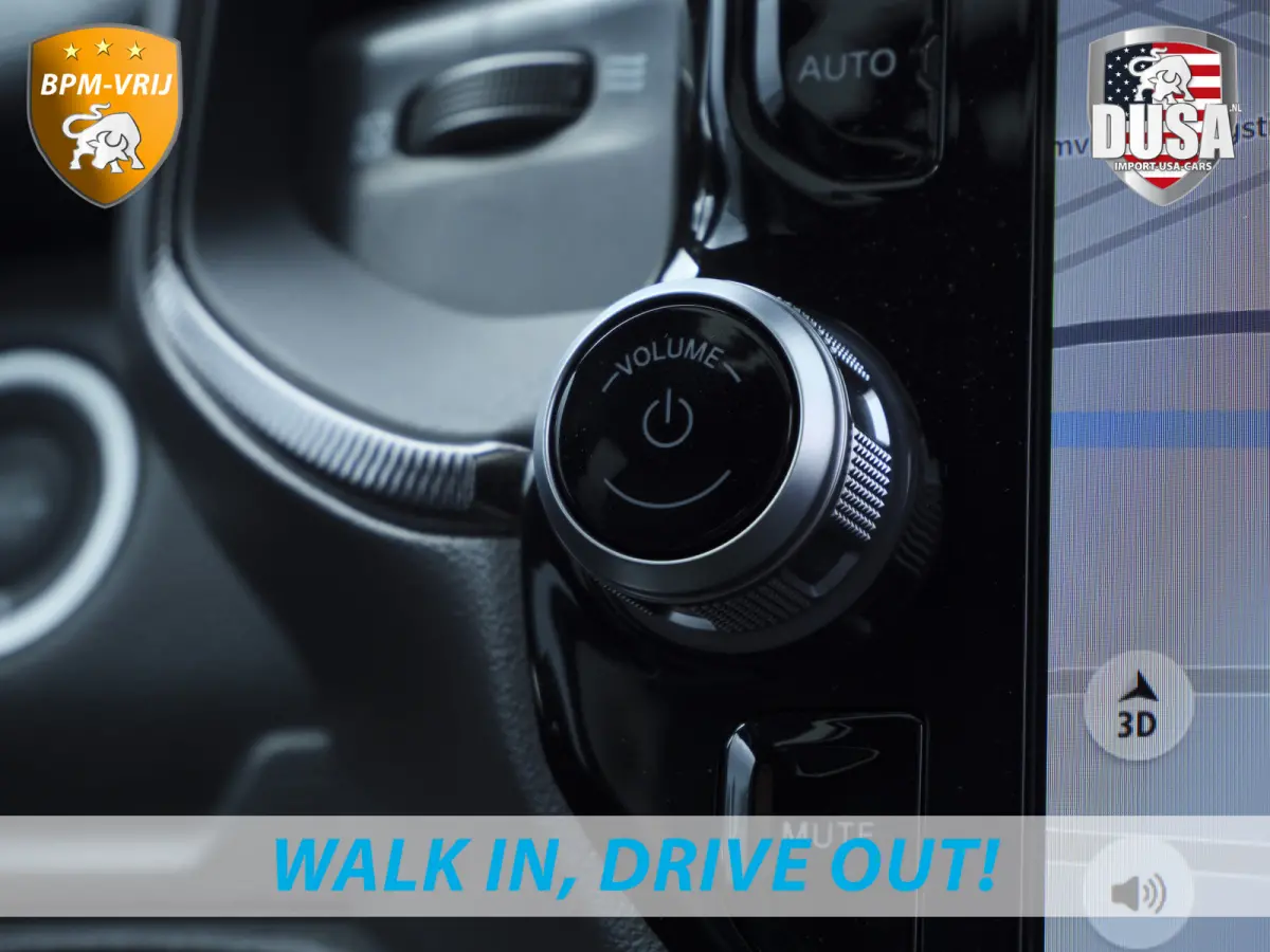 1500 | Laramie Sport | 5.7 V8 | HEMI | 4x4 | Crew Cab Panoramadak | Leder | Uconnect touchscreen | Getoonde accessoires zijn verkrijgbaar tegen meerprijs