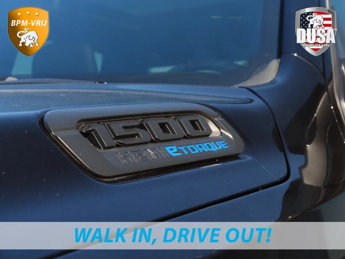 1500 | Laramie Sport | 5.7 V8 | HEMI | 4x4 | Crew Cab Panoramadak | Leder | Uconnect touchscreen | Getoonde accessoires zijn verkrijgbaar tegen meerprijs