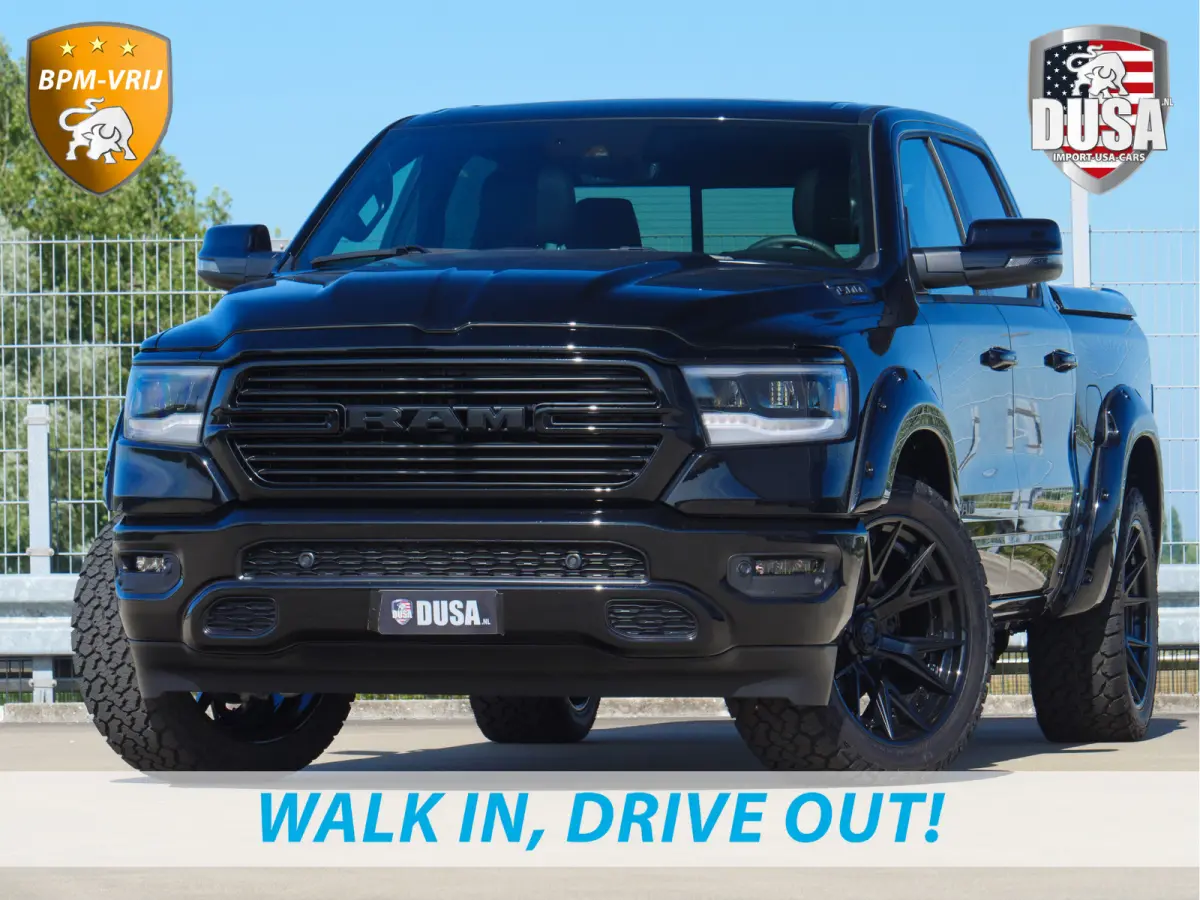 1500 | Laramie Sport | 5.7 V8 | HEMI | 4x4 | Crew Cab Panoramadak | Leder | Uconnect touchscreen | Getoonde accessoires zijn verkrijgbaar tegen meerprijs