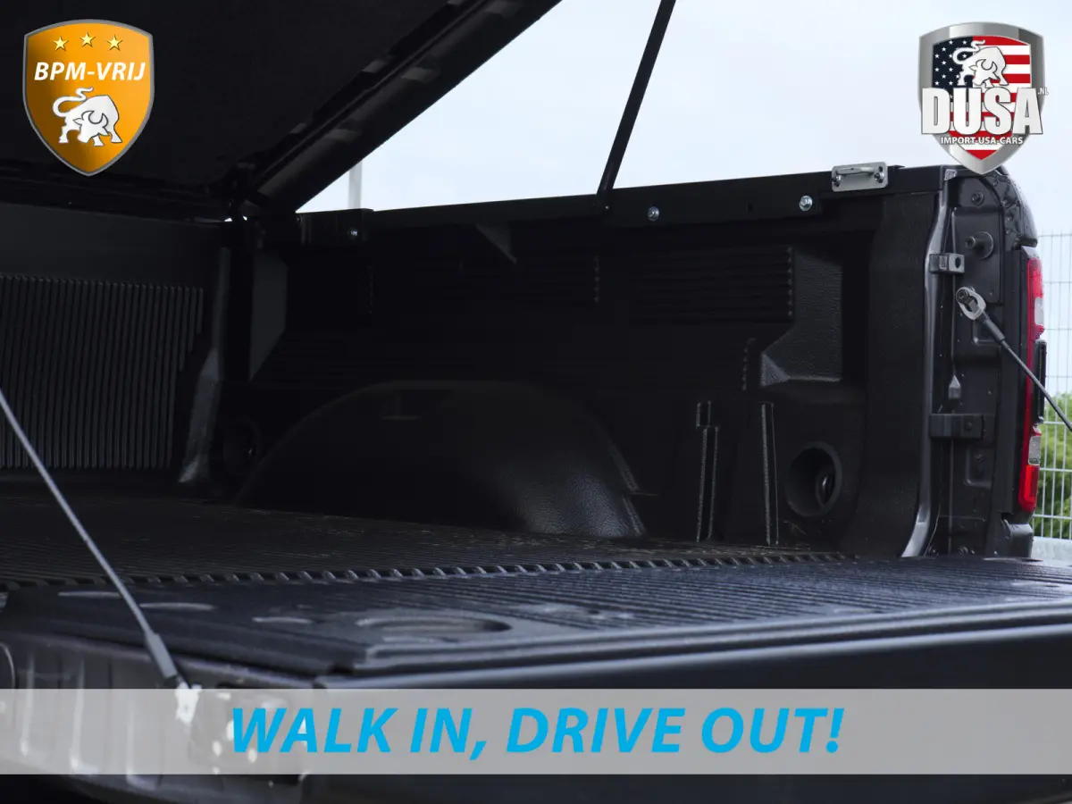 1500 | Laramie Sport | 5.7 V8 | HEMI | 4x4 | Crew Cab Panoramadak | Leder | Uconnect touchscreen | Getoonde accessoires zijn verkrijgbaar tegen meerprijs