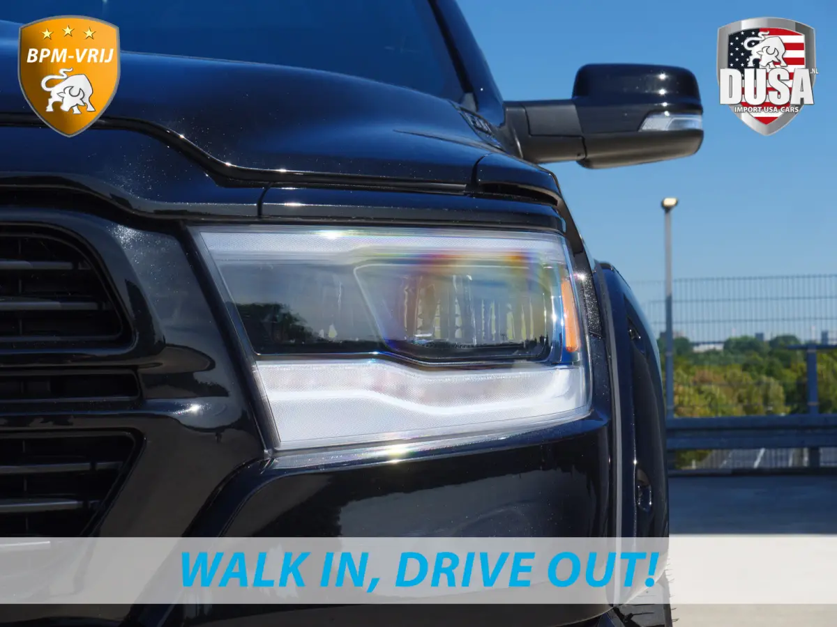 1500 | Laramie Sport | 5.7 V8 | HEMI | 4x4 | Crew Cab Panoramadak | Leder | Uconnect touchscreen | Getoonde accessoires zijn verkrijgbaar tegen meerprijs