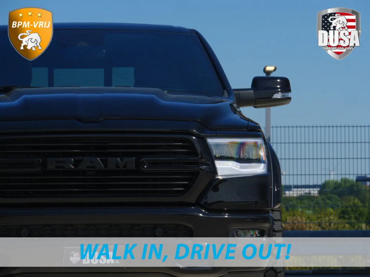 1500 | Laramie Sport | 5.7 V8 | HEMI | 4x4 | Crew Cab Panoramadak | Leder | Uconnect touchscreen | Getoonde accessoires zijn verkrijgbaar tegen meerprijs