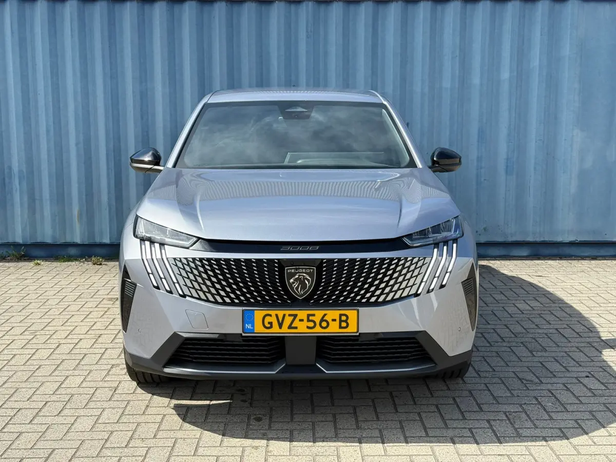 1.2 Hybrid 136 Allure 360 Camera | Adeptieve cruise control | Stuurwielverwarming | Navigatie | Apple carplay & Android auto