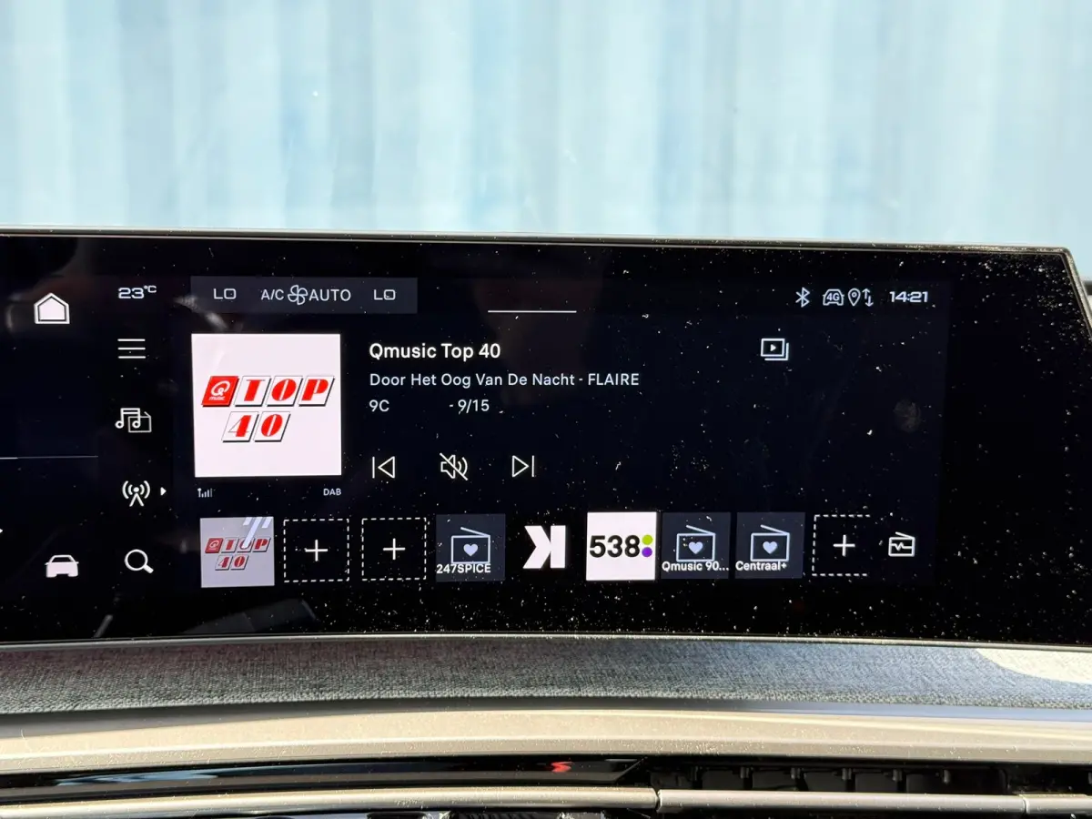 1.2 Hybrid 136 Allure 360 Camera | Adeptieve cruise control | Stuurwielverwarming | Navigatie | Apple carplay & Android auto