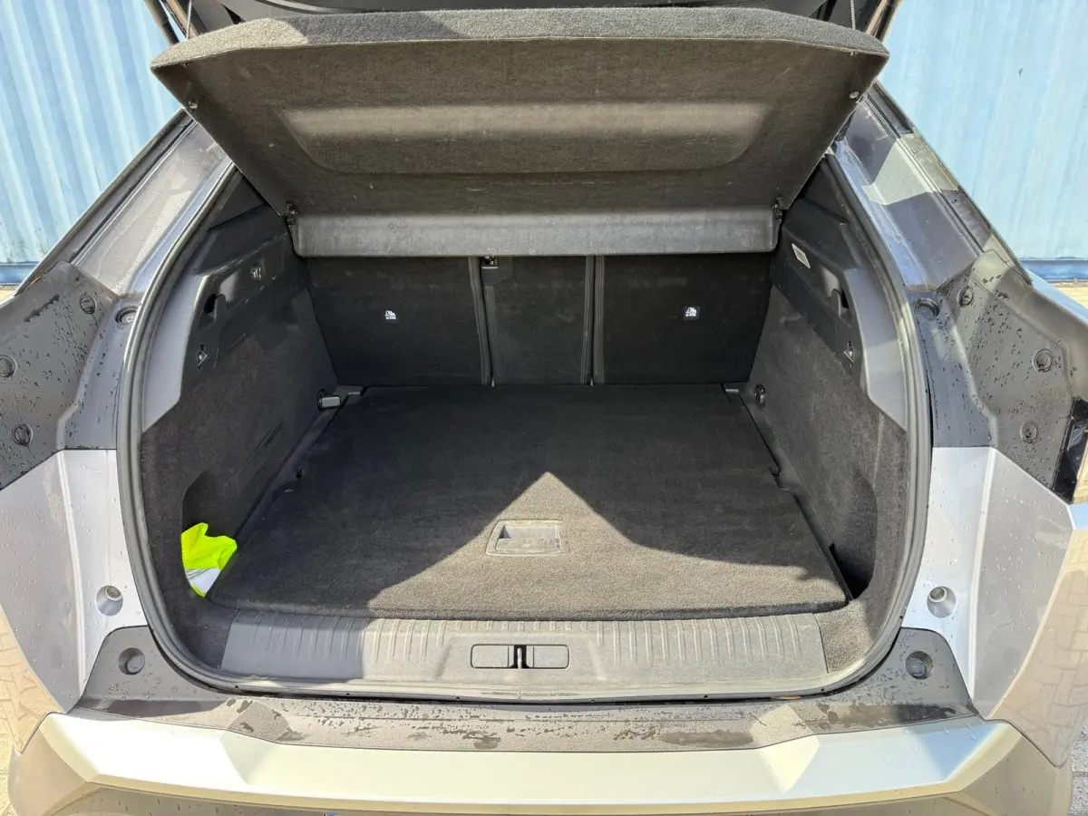 1.2 Hybrid 136 Allure 360 Camera | Adeptieve cruise control | Stuurwielverwarming | Navigatie | Apple carplay & Android auto