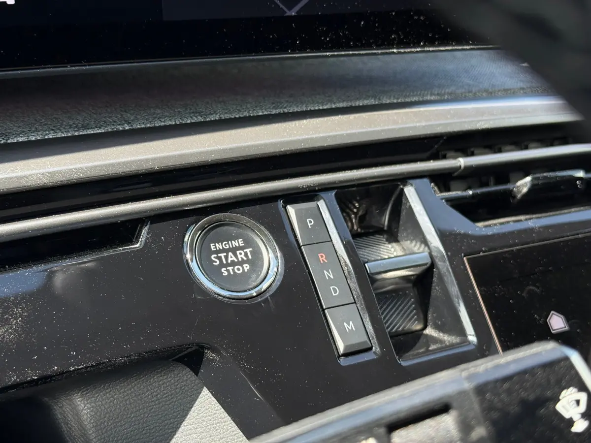 1.2 Hybrid 136 Allure 360 Camera | Adeptieve cruise control | Stuurwielverwarming | Navigatie | Apple carplay & Android auto