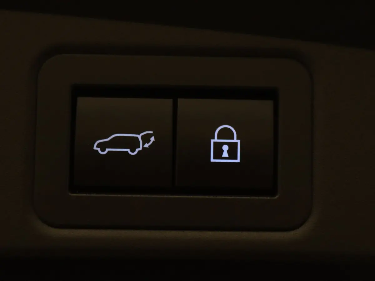1.8 Hybrid Executive Apple Carplay/Android Auto | Climate