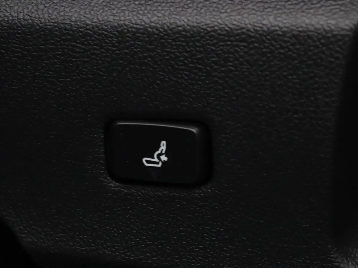 1.8 Hybrid Executive Apple Carplay/Android Auto | Climate