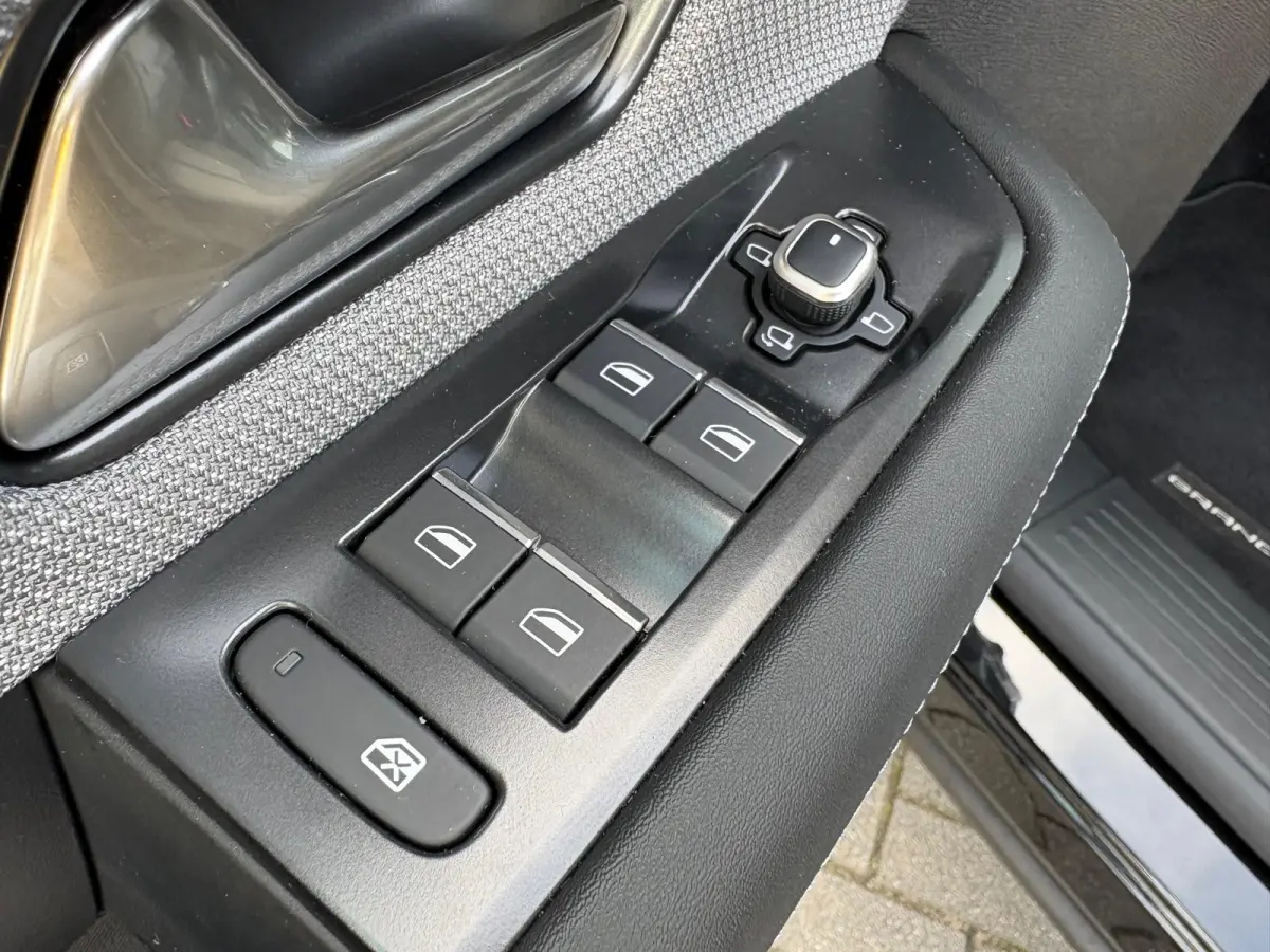 1.2 Turbo Hybrid GS Navigatie/Winter-pack/Matrix-LED/360-camera