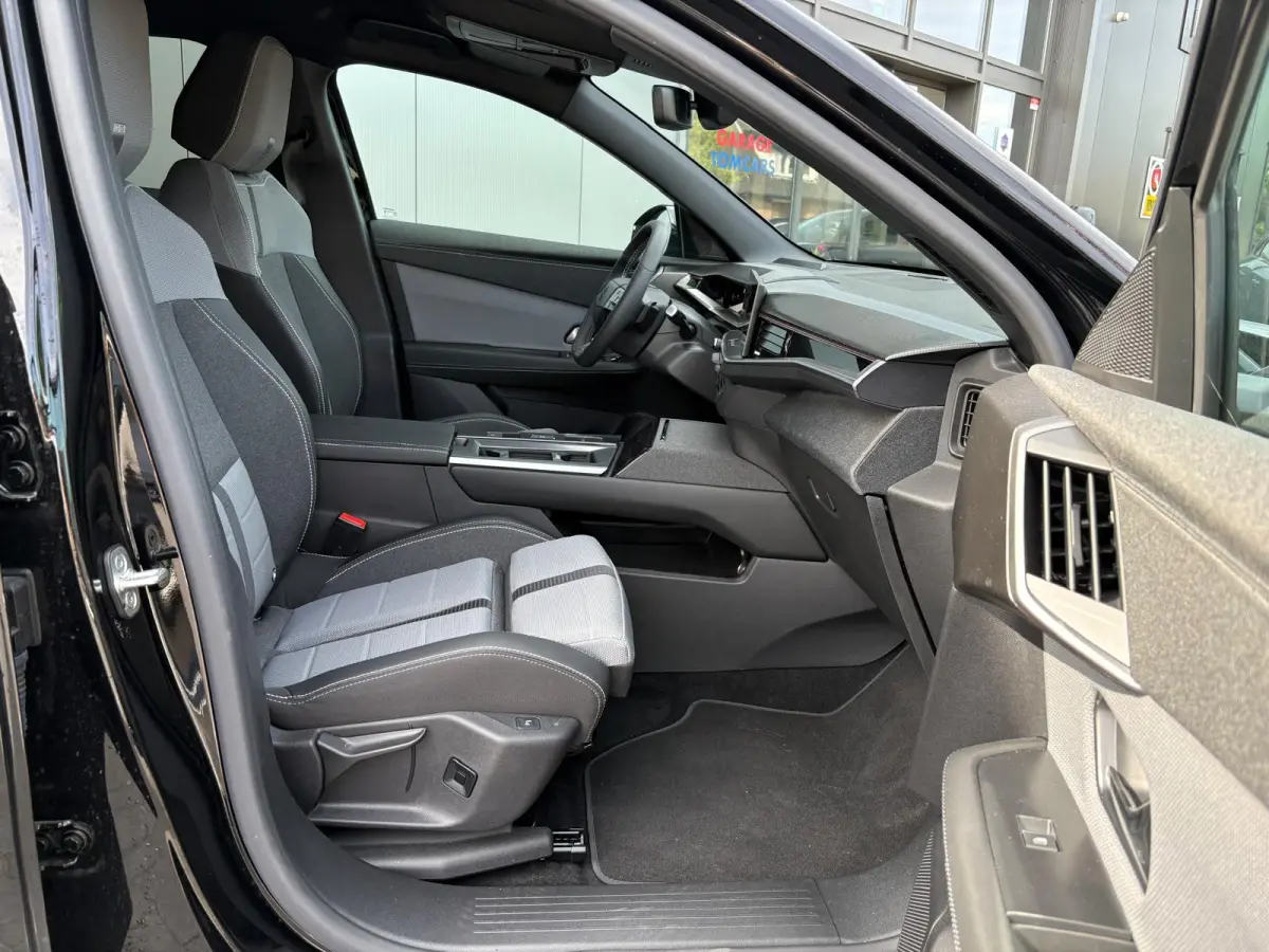 1.2 Turbo Hybrid GS Navigatie/Winter-pack/Matrix-LED/360-camera