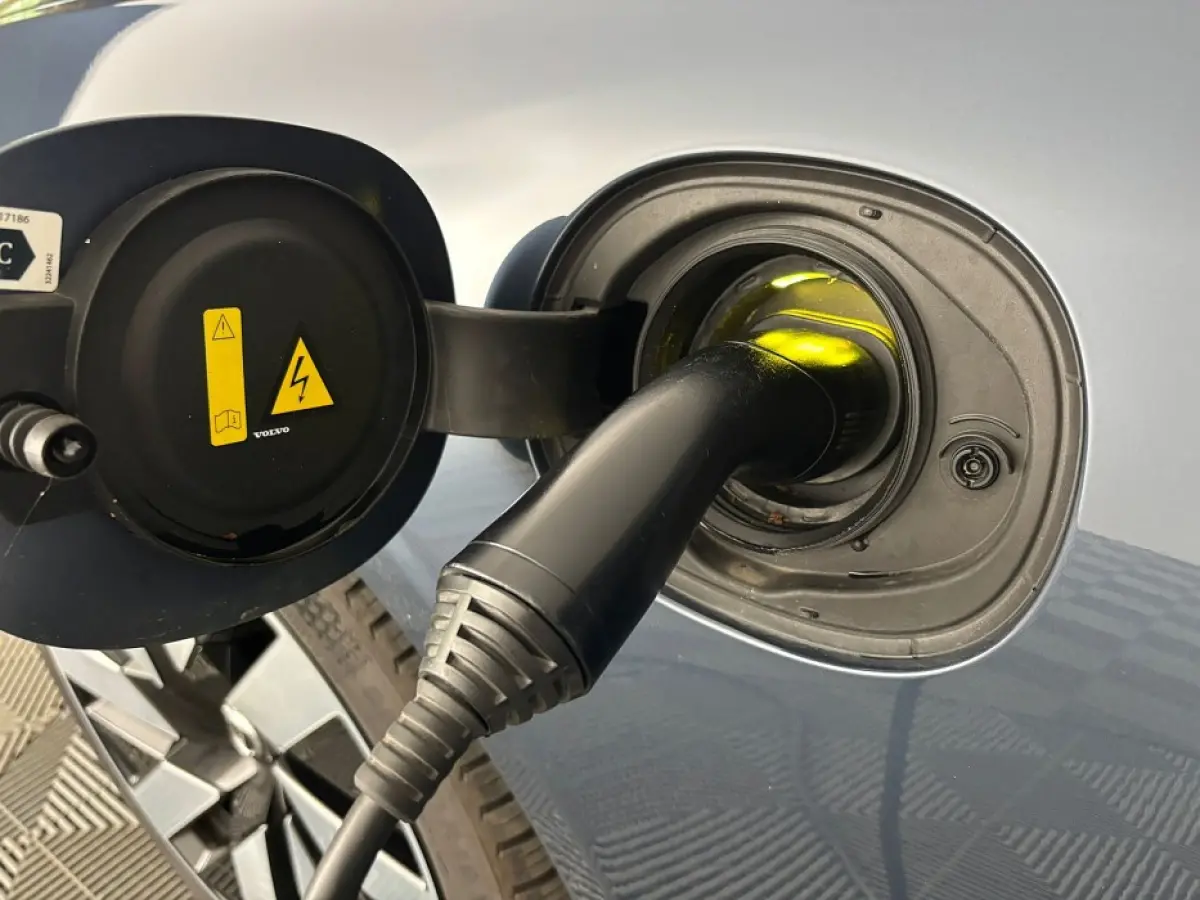 2.0 T8 AWD Ultimate Bright | SCHUIFDAK | harman/kardon | 360° | Stoelventilatie !