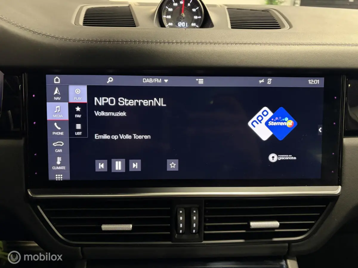 4.0 Turbo BURMESTER / 4WS / NIGHTVISION / ELEKTR. TR.HAAK / SPORTCHRONO / DEALER O.H. / STOELKOELING+VERWARMING