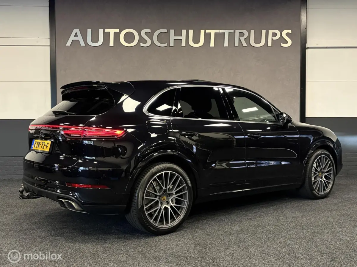 4.0 Turbo BURMESTER / 4WS / NIGHTVISION / ELEKTR. TR.HAAK / SPORTCHRONO / DEALER O.H. / STOELKOELING+VERWARMING