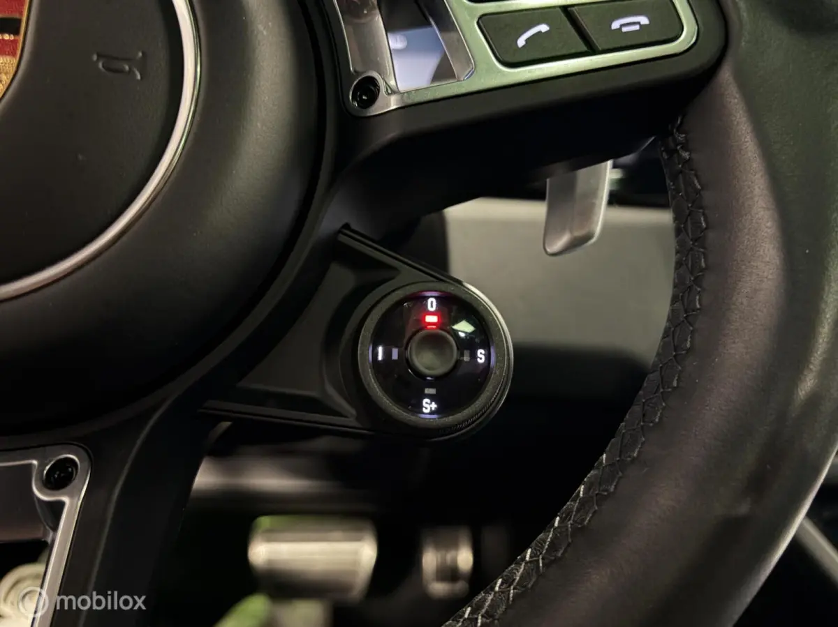 4.0 Turbo BURMESTER / 4WS / NIGHTVISION / ELEKTR. TR.HAAK / SPORTCHRONO / DEALER O.H. / STOELKOELING+VERWARMING