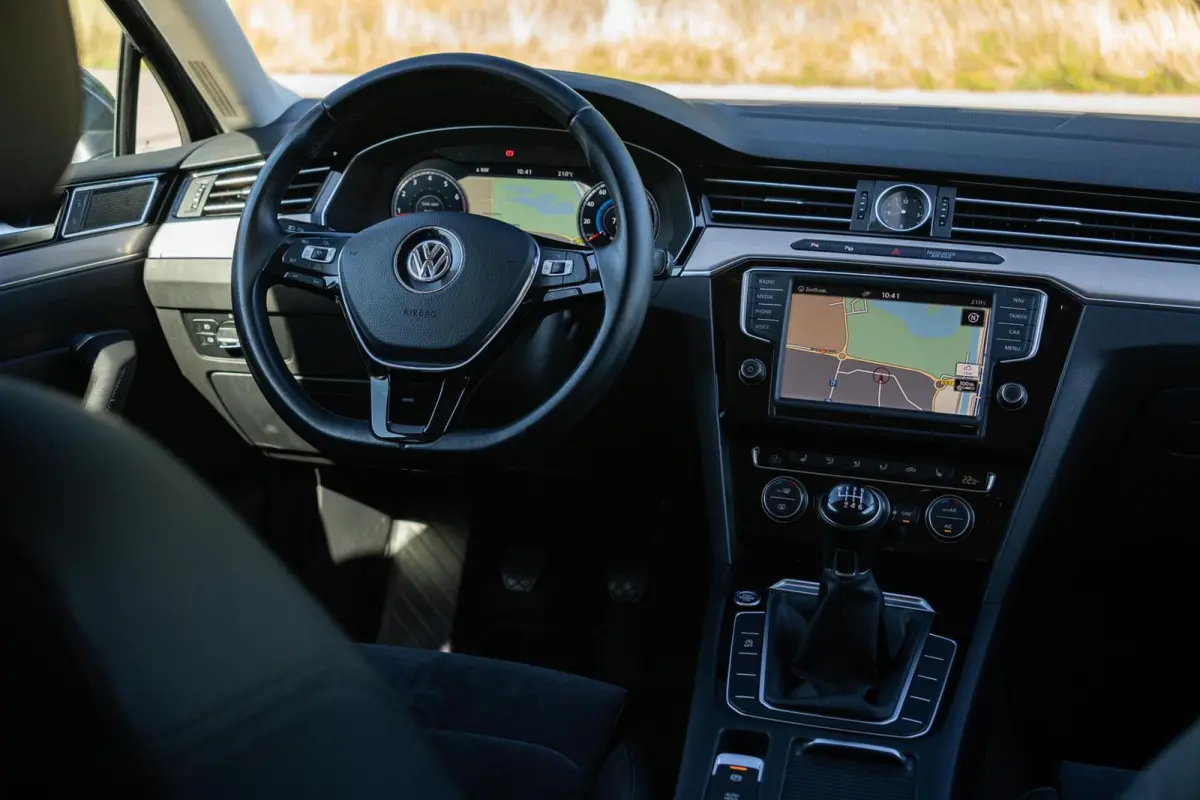 1.4 TSI ACT Highline R-Line|Org.NL NAP|Trekhaak|CarPlay|Digitaal Dashboard|ErgoComfort|Camera|Volledig Onderhouden