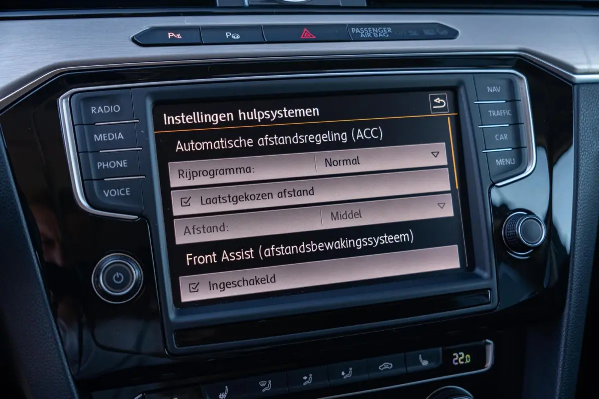 1.4 TSI ACT Highline R-Line|Org.NL NAP|Trekhaak|CarPlay|Digitaal Dashboard|ErgoComfort|Camera|Volledig Onderhouden