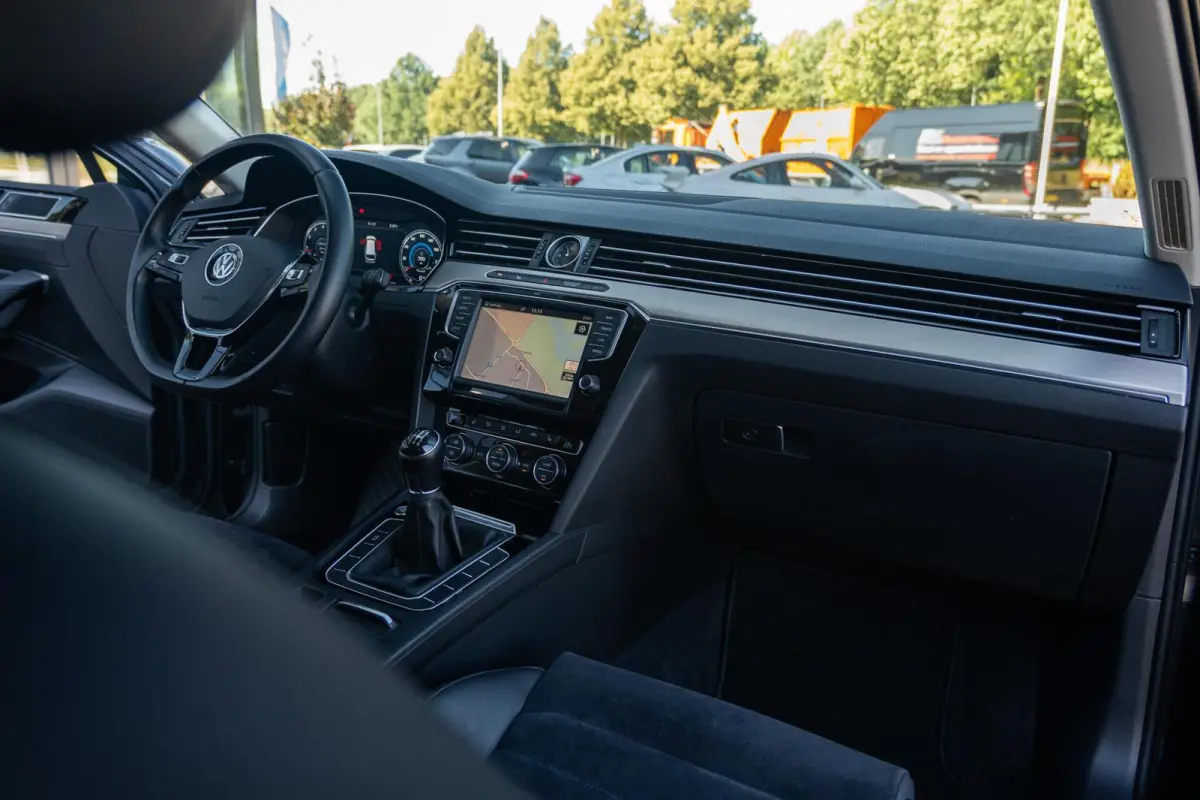1.4 TSI ACT Highline R-Line|Org.NL NAP|Trekhaak|CarPlay|Digitaal Dashboard|ErgoComfort|Camera|Volledig Onderhouden