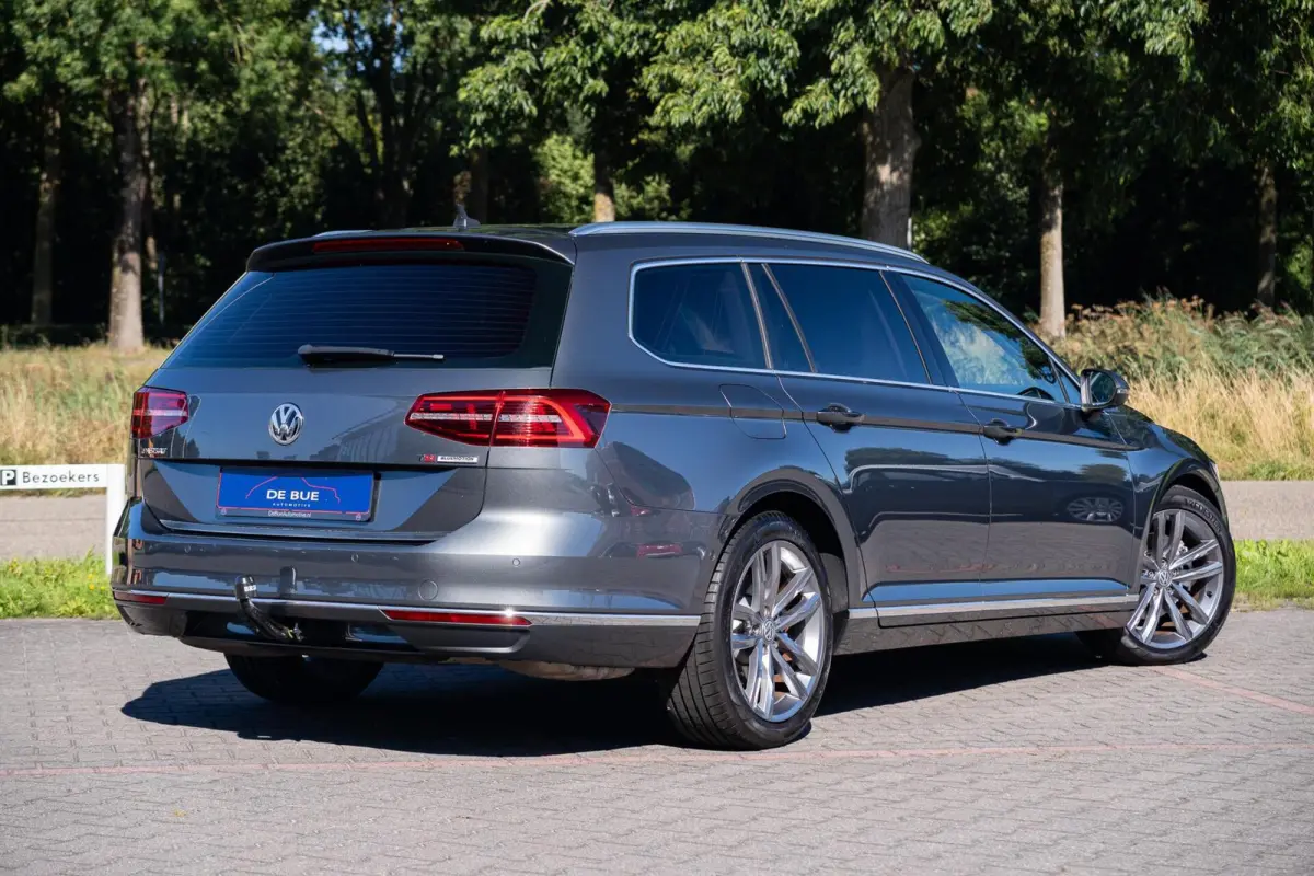 1.4 TSI ACT Highline R-Line|Org.NL NAP|Trekhaak|CarPlay|Digitaal Dashboard|ErgoComfort|Camera|Volledig Onderhouden