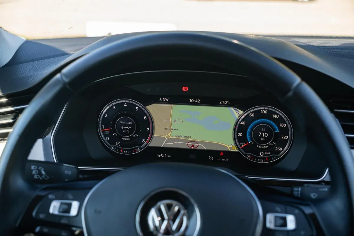 1.4 TSI ACT Highline R-Line|Org.NL NAP|Trekhaak|CarPlay|Digitaal Dashboard|ErgoComfort|Camera|Volledig Onderhouden