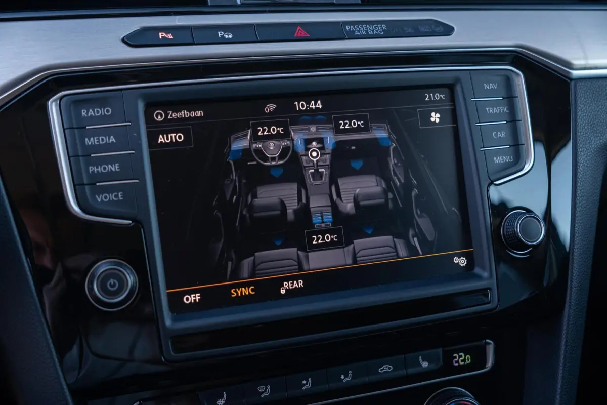1.4 TSI ACT Highline R-Line|Org.NL NAP|Trekhaak|CarPlay|Digitaal Dashboard|ErgoComfort|Camera|Volledig Onderhouden