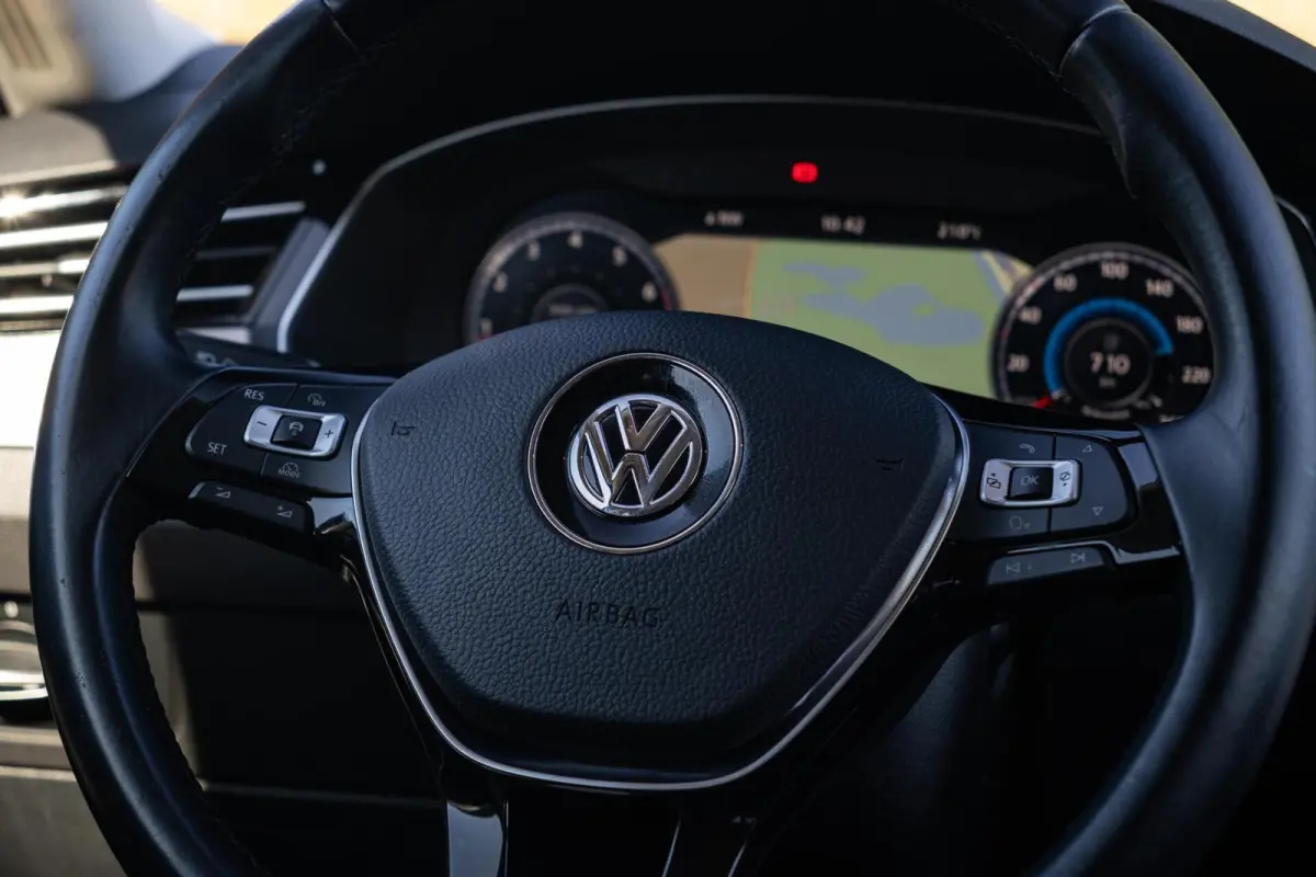 1.4 TSI ACT Highline R-Line|Org.NL NAP|Trekhaak|CarPlay|Digitaal Dashboard|ErgoComfort|Camera|Volledig Onderhouden