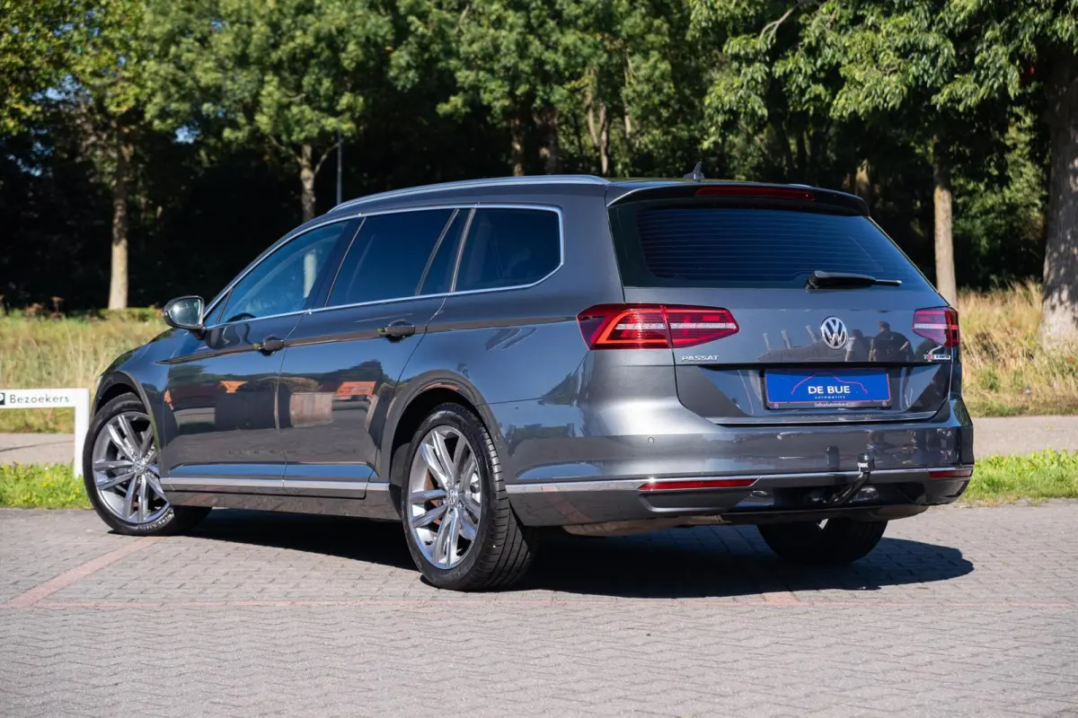 1.4 TSI ACT Highline R-Line|Org.NL NAP|Trekhaak|CarPlay|Digitaal Dashboard|ErgoComfort|Camera|Volledig Onderhouden