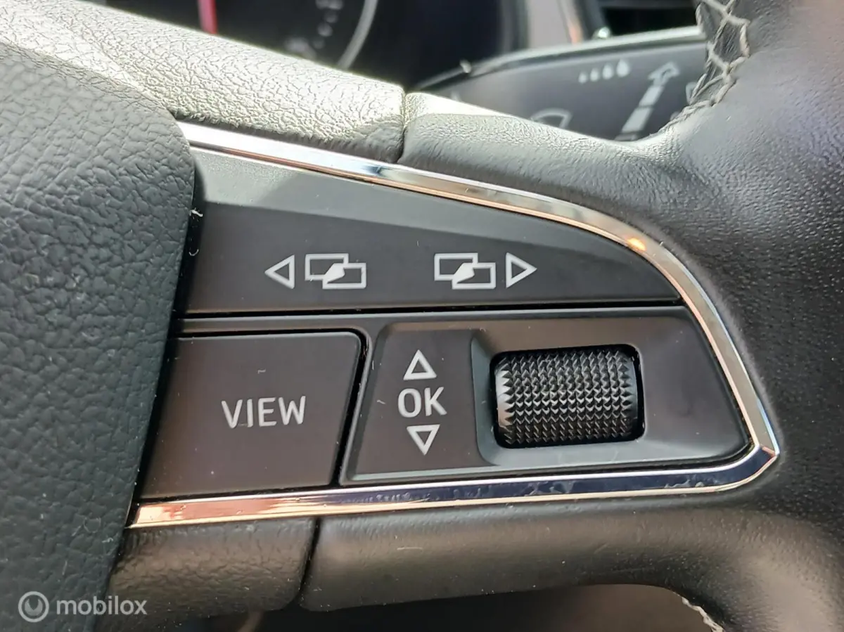 1.0 EcoTSI Style Business Intense