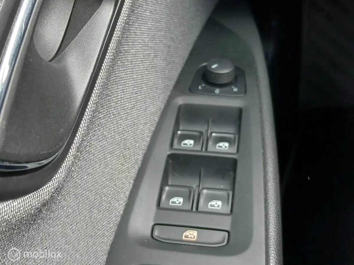 1.0 EcoTSI Style Business Intense