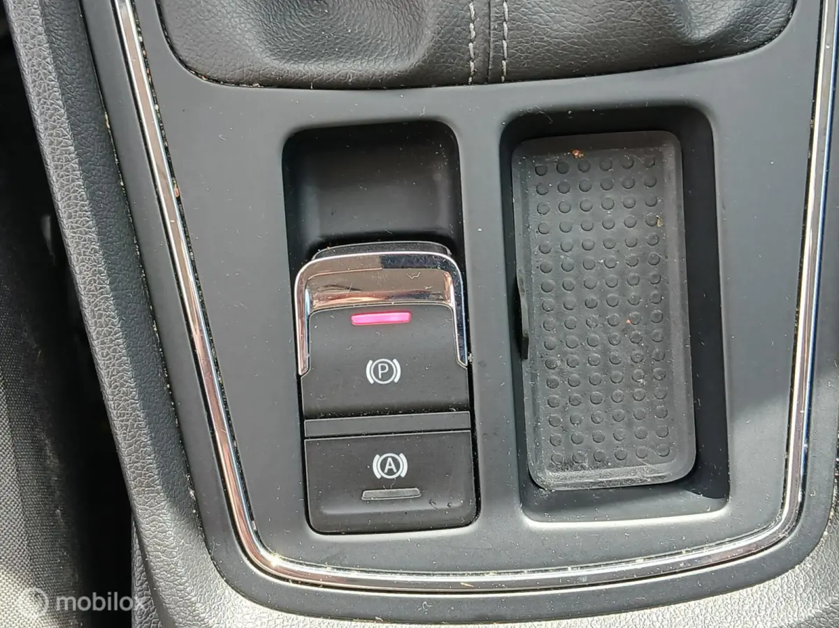 1.0 EcoTSI Style Business Intense