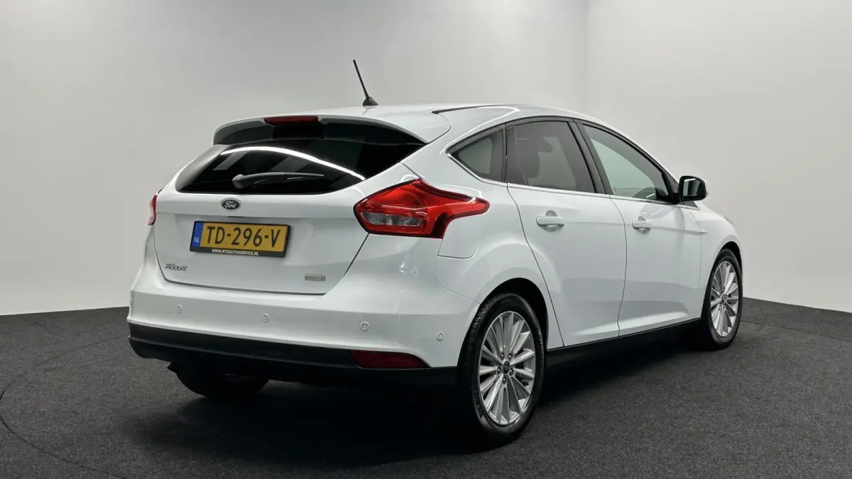 1.0 EcoBoost Trend Edition Business NAVI CRUISE ECC LM.