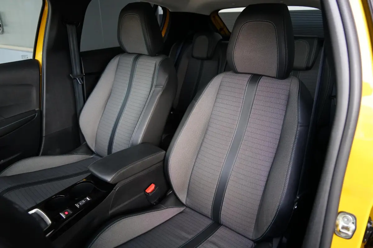 1.2 PureTech Allure, NL, LED, CarPlay, clima, cam.