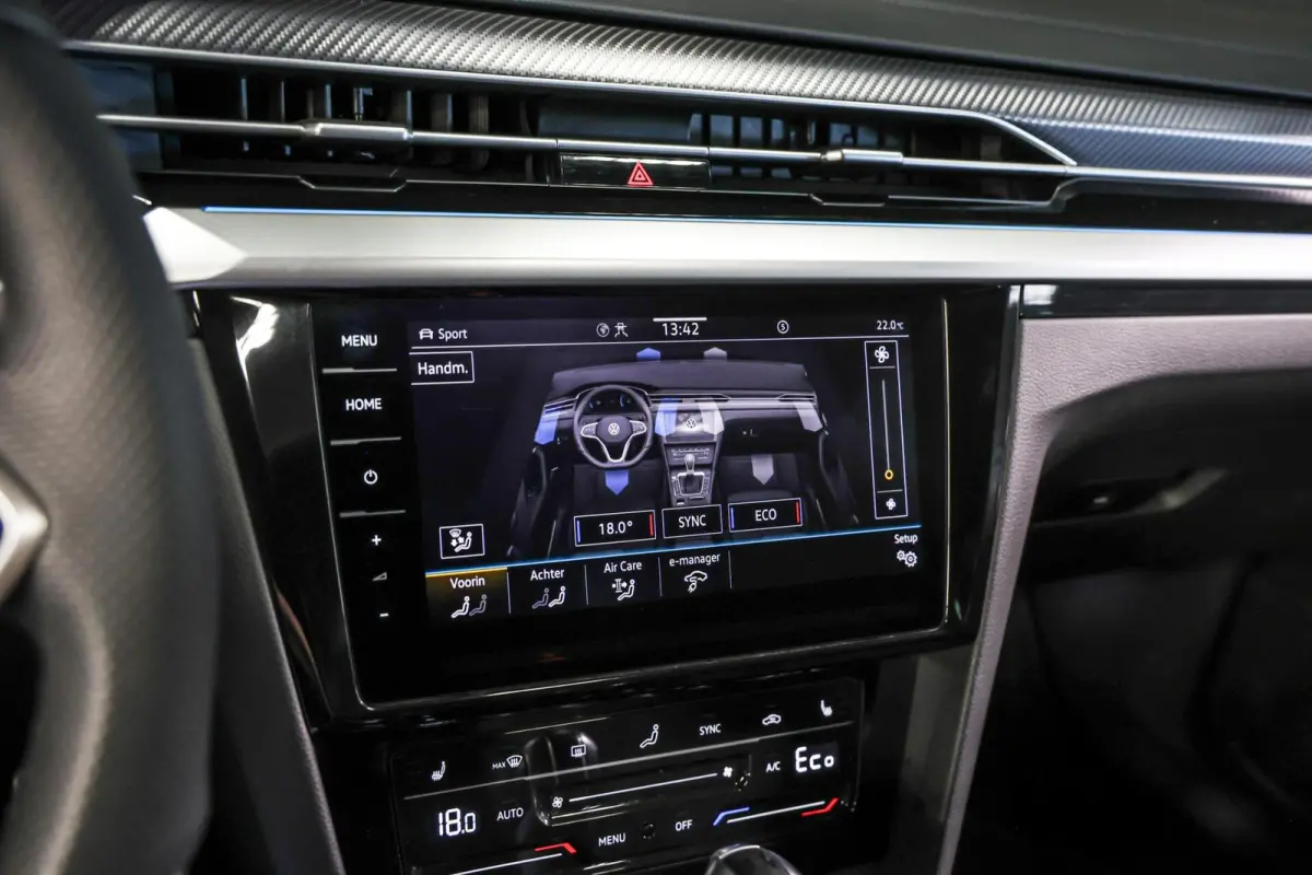 1.4 TSI eHybrid R-Line|Pano