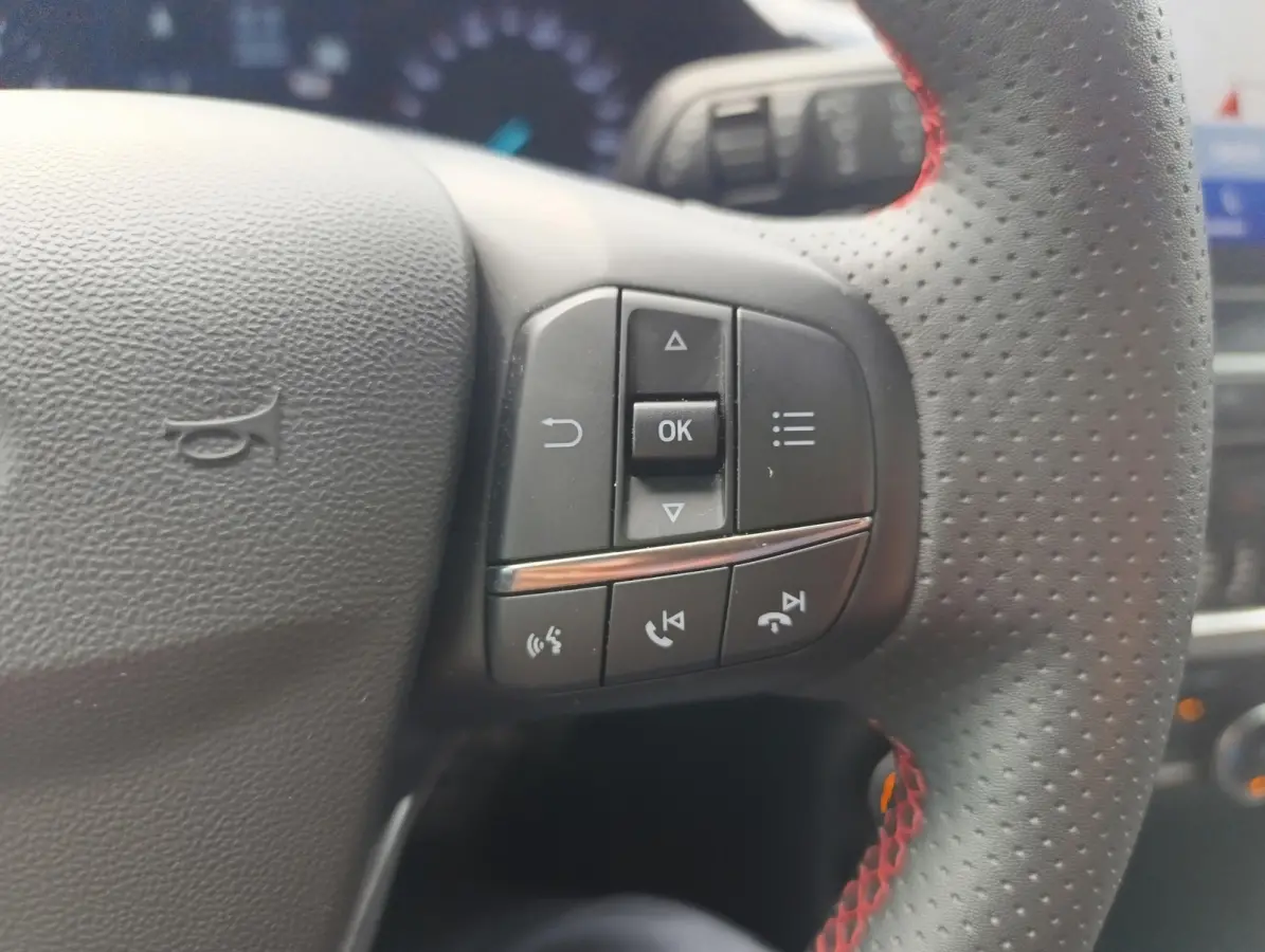 1.0 EcoBoost Hybrid ST-Line X | Climate Control | Cruise Control | Navigatie | Camera | Apple Carplay/Android Auto