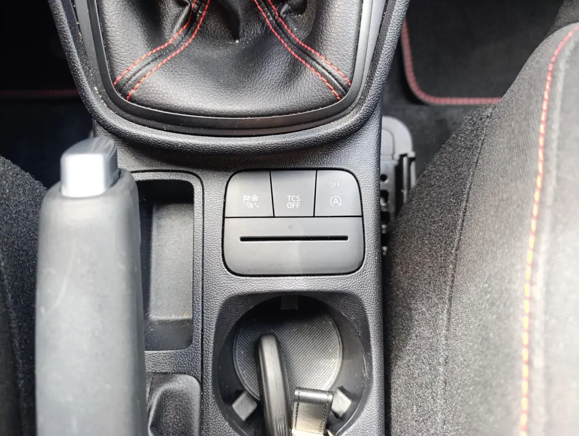 1.0 EcoBoost Hybrid ST-Line X | Climate Control | Cruise Control | Navigatie | Camera | Apple Carplay/Android Auto