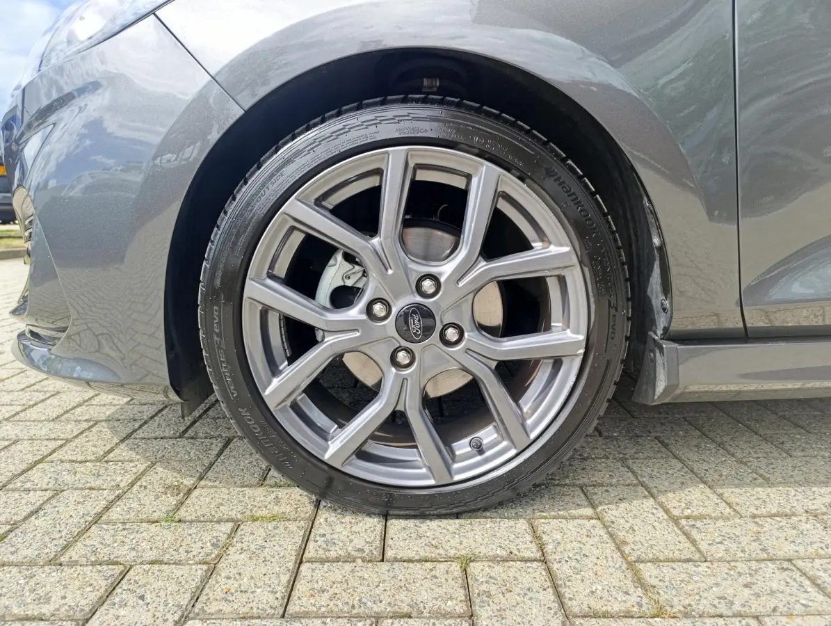 1.0 EcoBoost Hybrid ST-Line X | Climate Control | Cruise Control | Navigatie | Camera | Apple Carplay/Android Auto